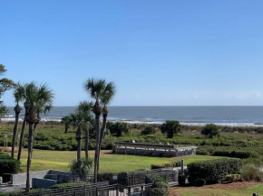 Island Time! 3 from oceanfront incredible view!